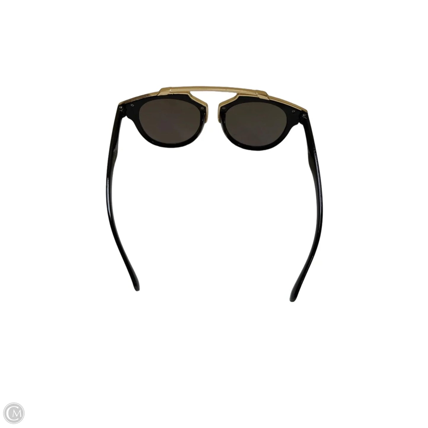 Sunglasses By Clothes Mentor, Size: