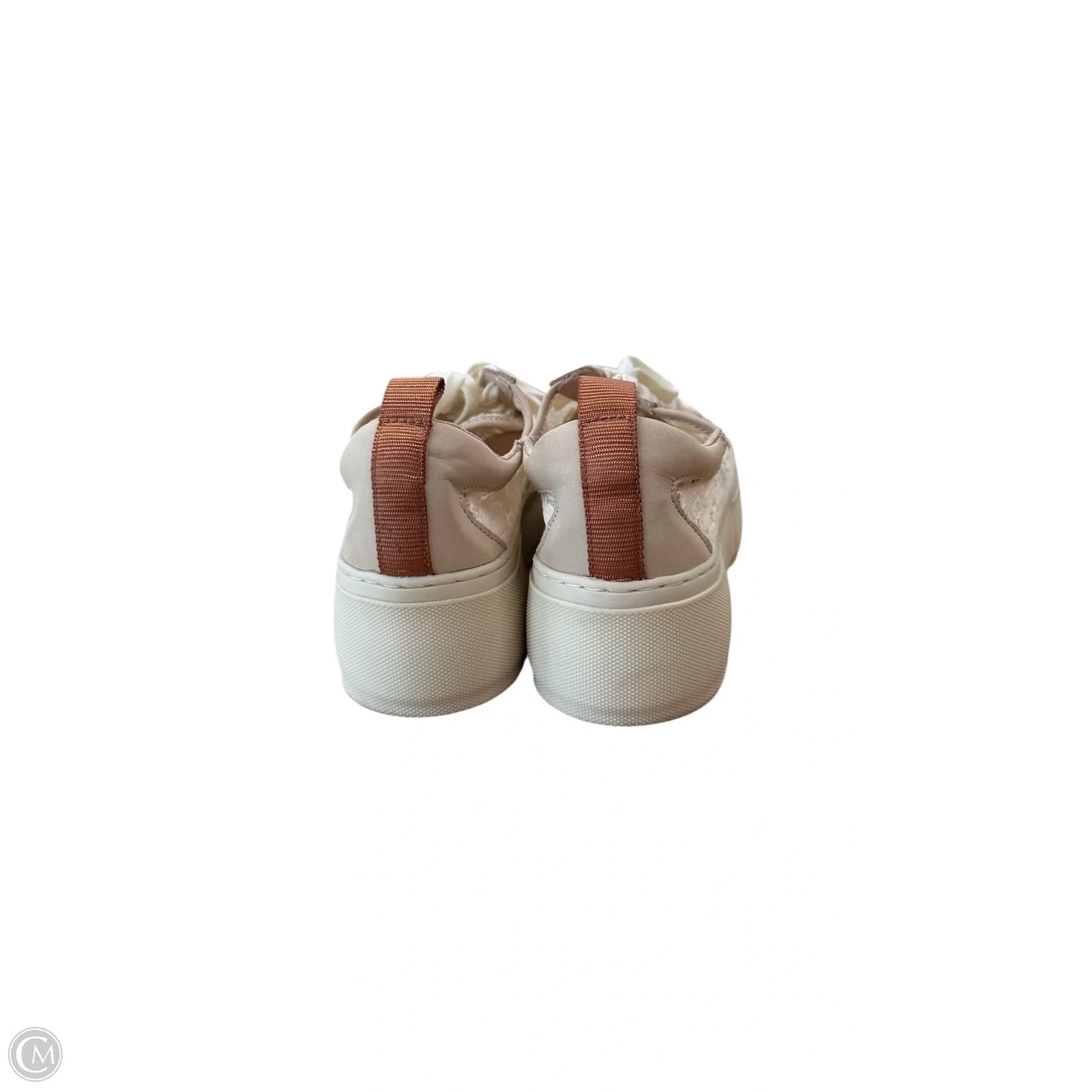 Shoes Sneakers By Clothes Mentor In Cream, Size: 9