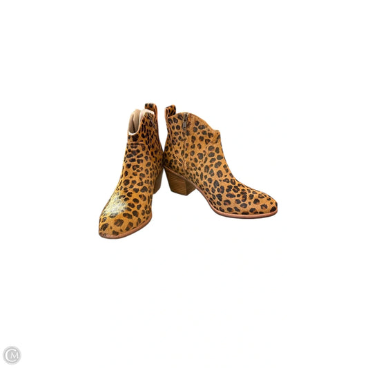 Boots Designer By Ugg In Animal Print, Size: 7