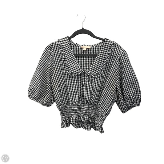 Top Short Sleeve By Clothes Mentor In Checkered Pattern, Size: M
