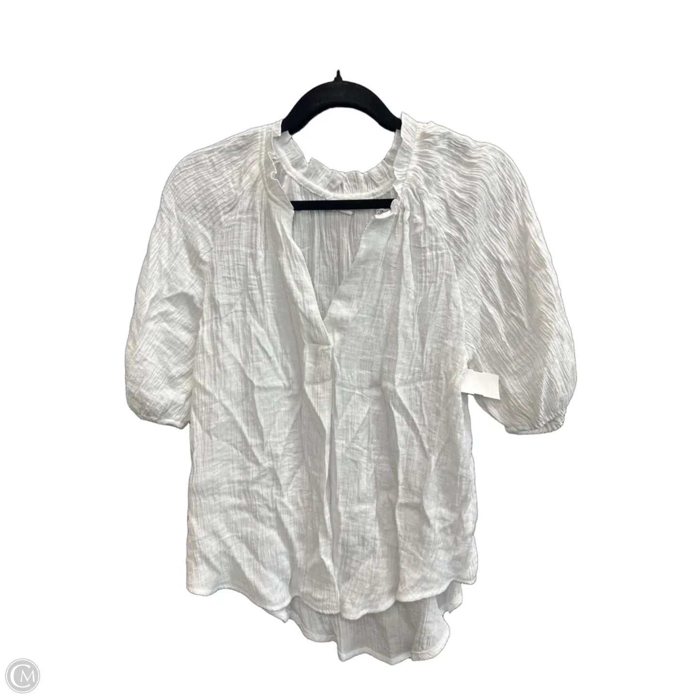 Top Short Sleeve By Blu Pepper In White, Size: M