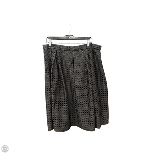 Skirt Midi By Clothes Mentor In Black, Size: 14