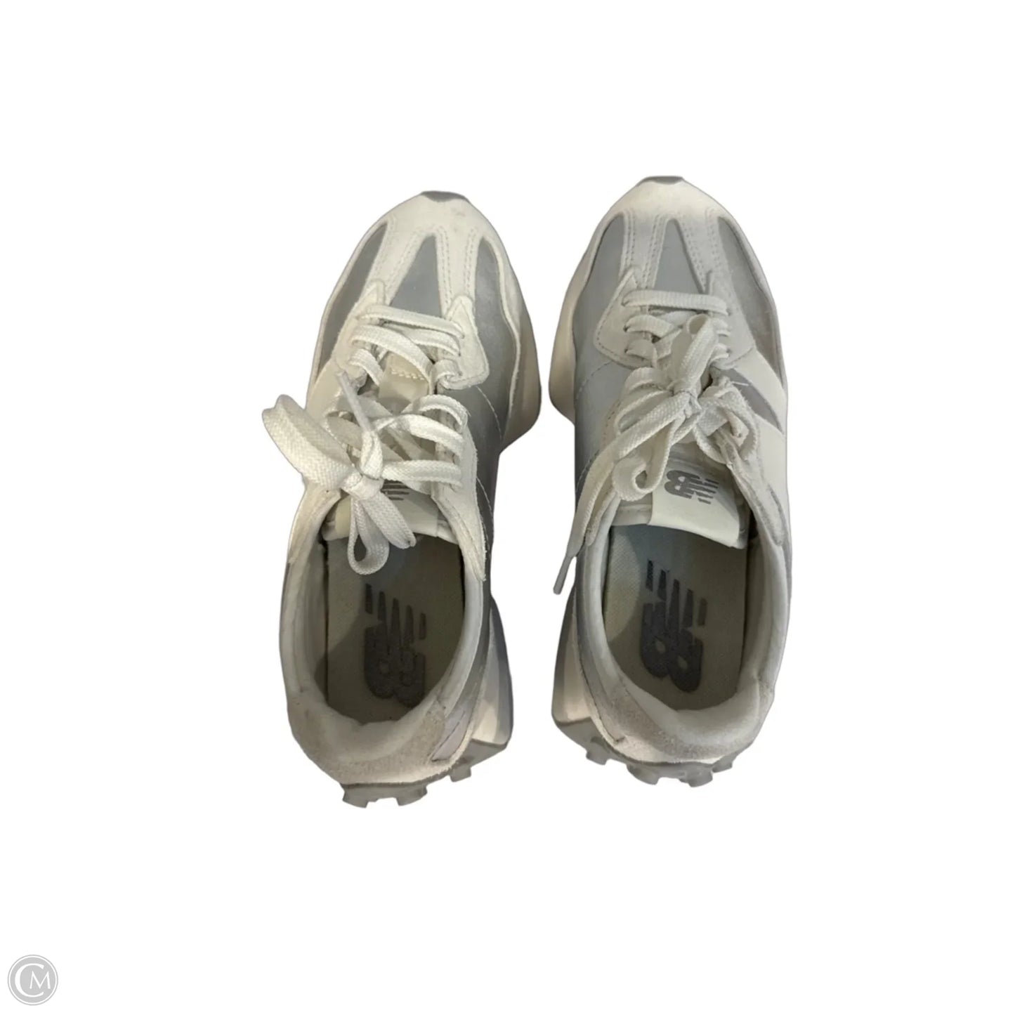 Shoes Sneakers By New Balance In Silver & White, Size: 7