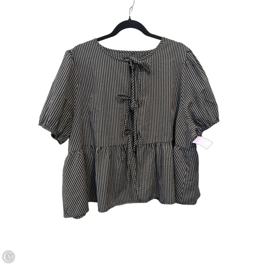 Top Short Sleeve By Boohoo Boutique In Striped Pattern, Size: 3x