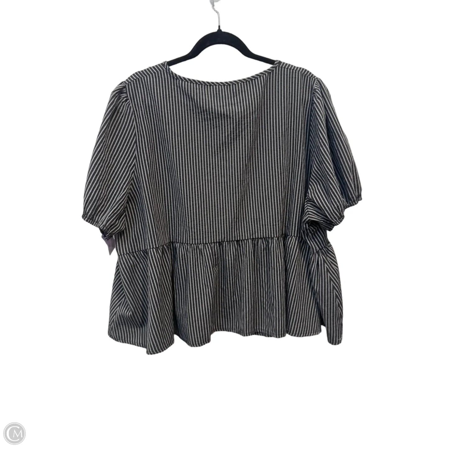 Top Short Sleeve By Boohoo Boutique In Striped Pattern, Size: 3x