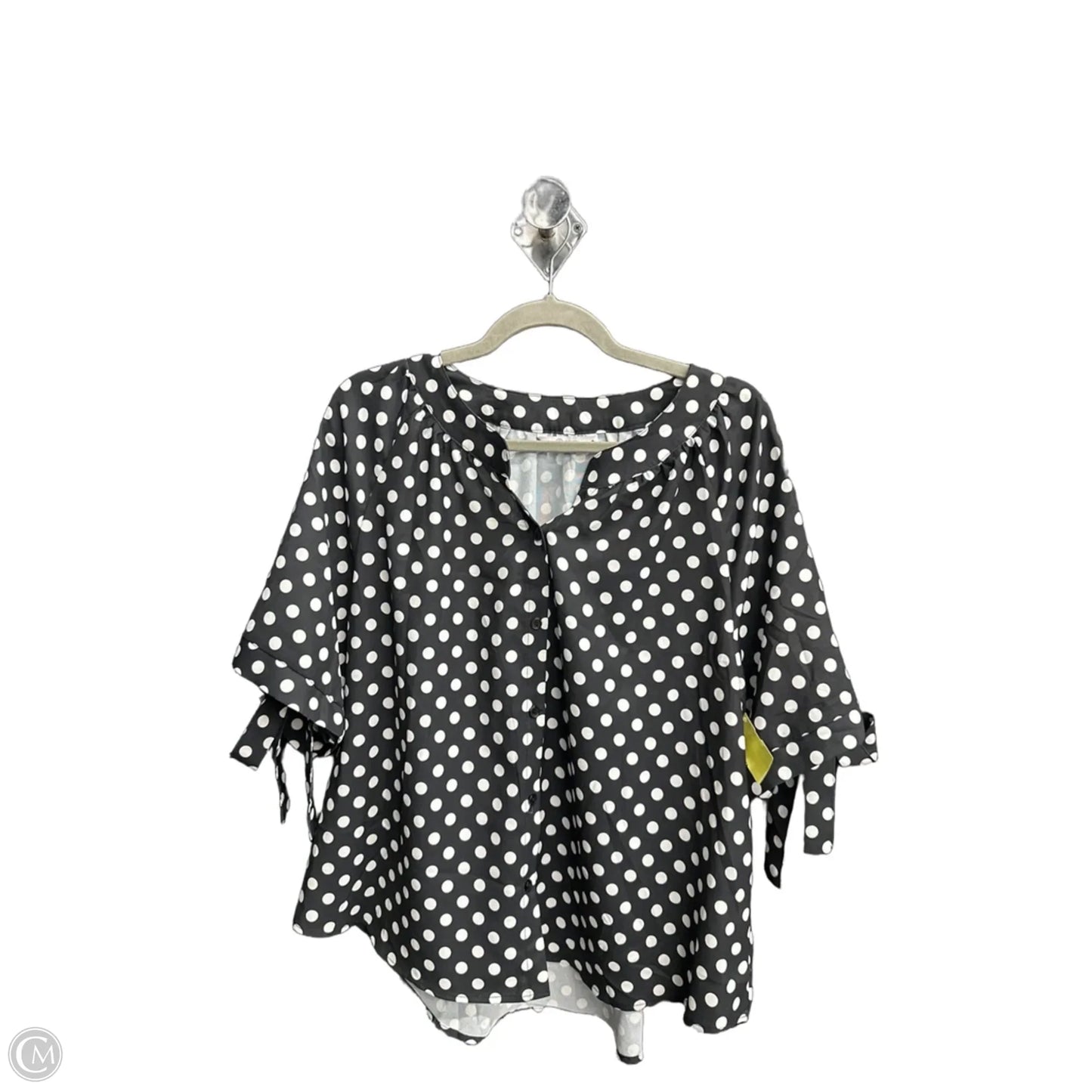 Top Short Sleeve By Clothes Mentor In Polkadot Pattern, Size: M