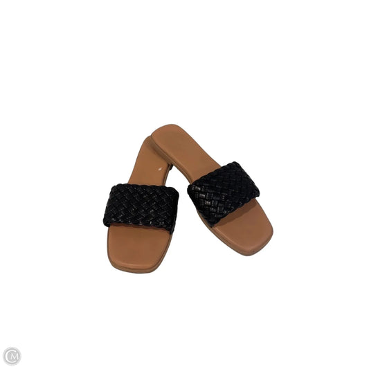 Sandals Flats By Old Navy In Black & Tan, Size: 9