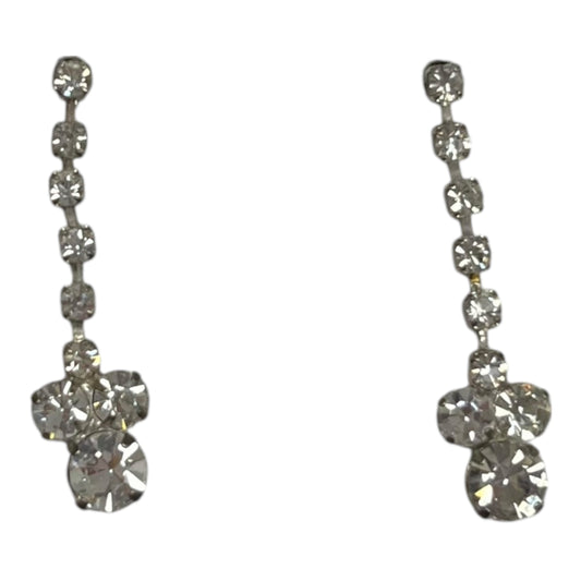 Earrings Dangle/Drop By Clothes Mentor In Silver