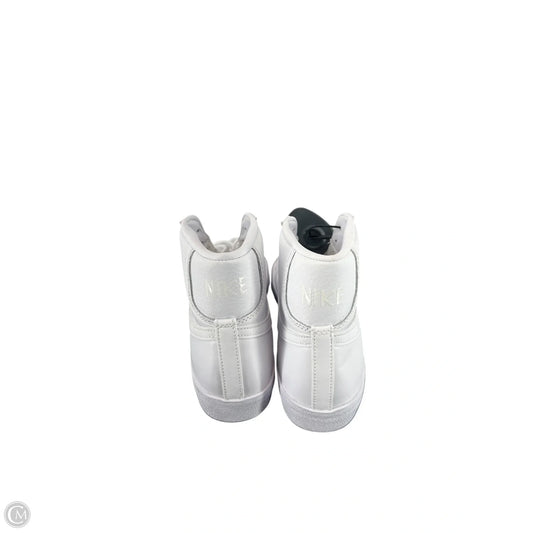 Shoes Sneakers By Nike In White, Size: 9.5