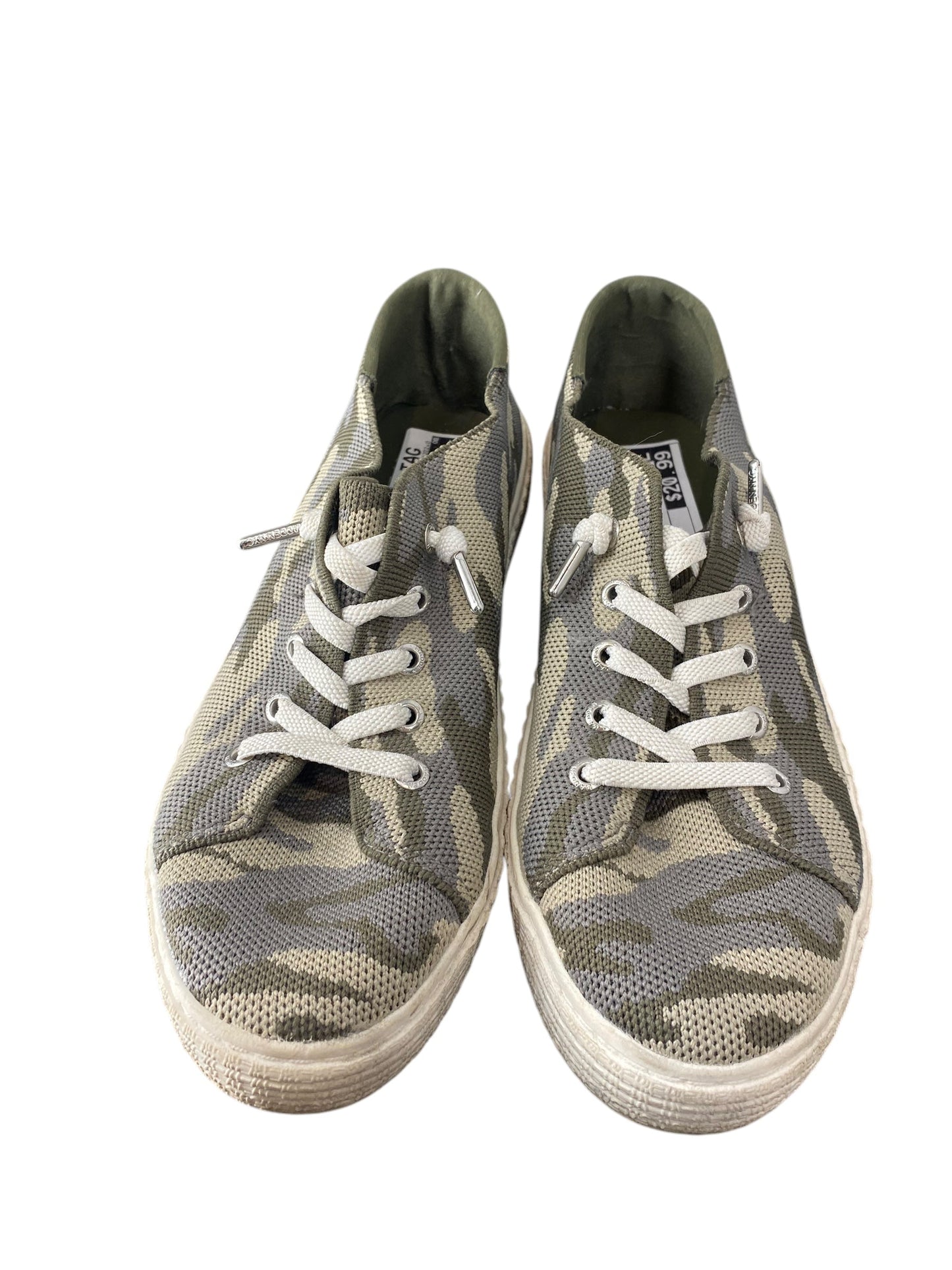 Shoes Sneakers By Steve Madden In Camouflage Print, Size: 8