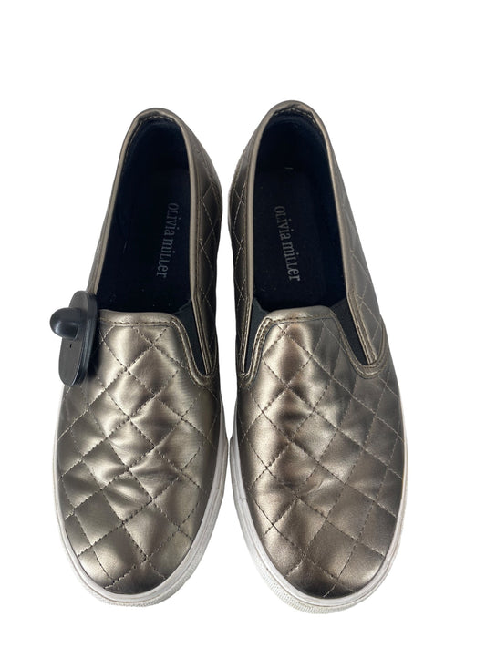 Silver Shoes Flats Olivia Miller, Size 8