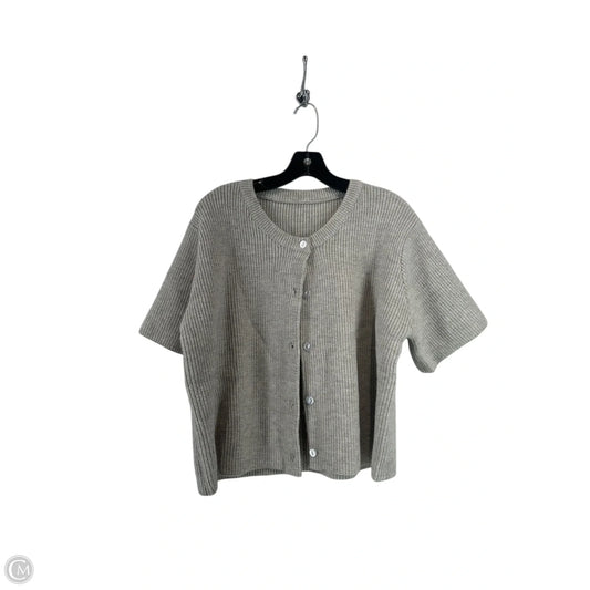Top Short Sleeve By Clothes Mentor In Grey, Size: L