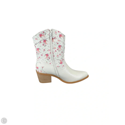 Boots Ankle Heels By Pierre Dumas In White, Size: 8.5