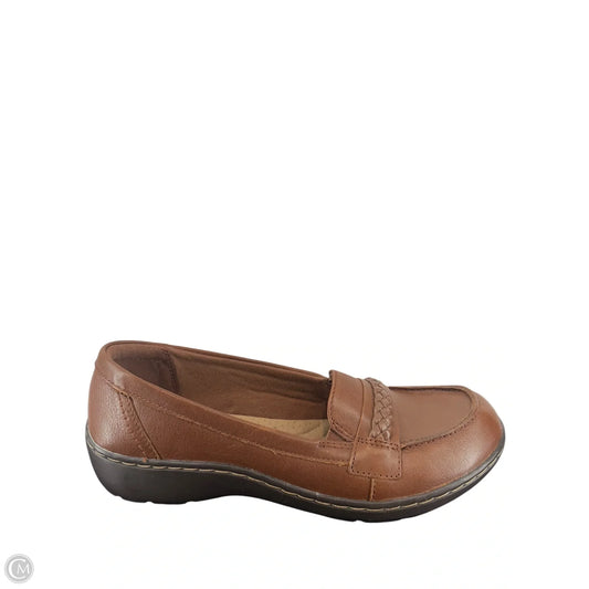 Shoes Flats By Clarks In Brown, Size: 7.5