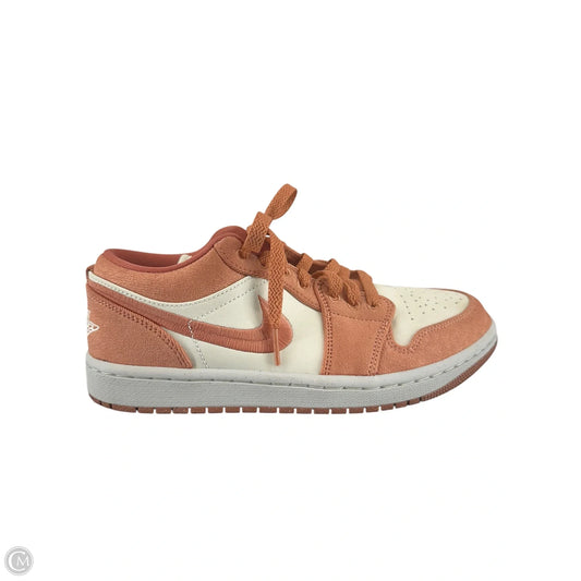 Shoes Sneakers By Nike In Coral, Size: 8