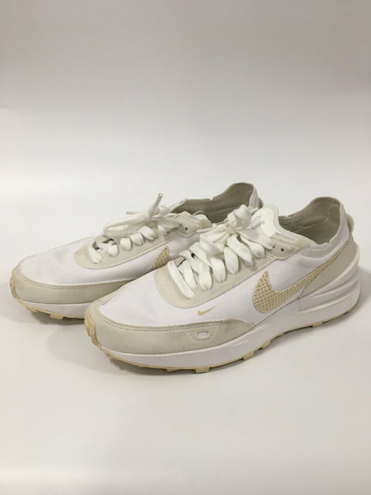 White Shoes Athletic Nike, Size 7.5