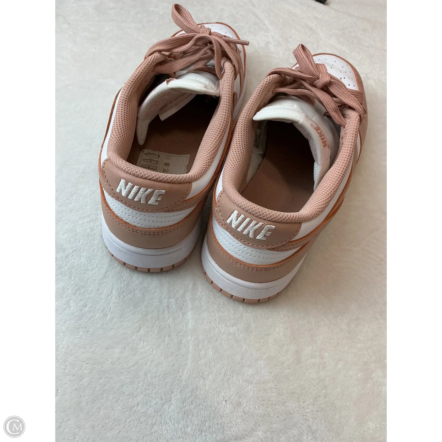Shoes Sneakers By Nike In Pink & White, Size: 10.5