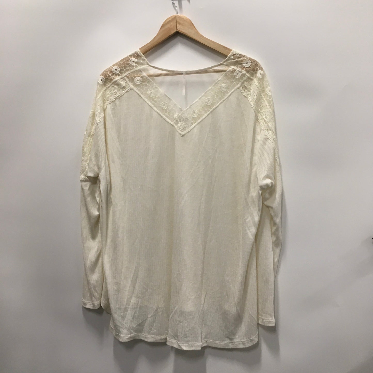 Top Long Sleeve By Free People In Cream, Size: Xl