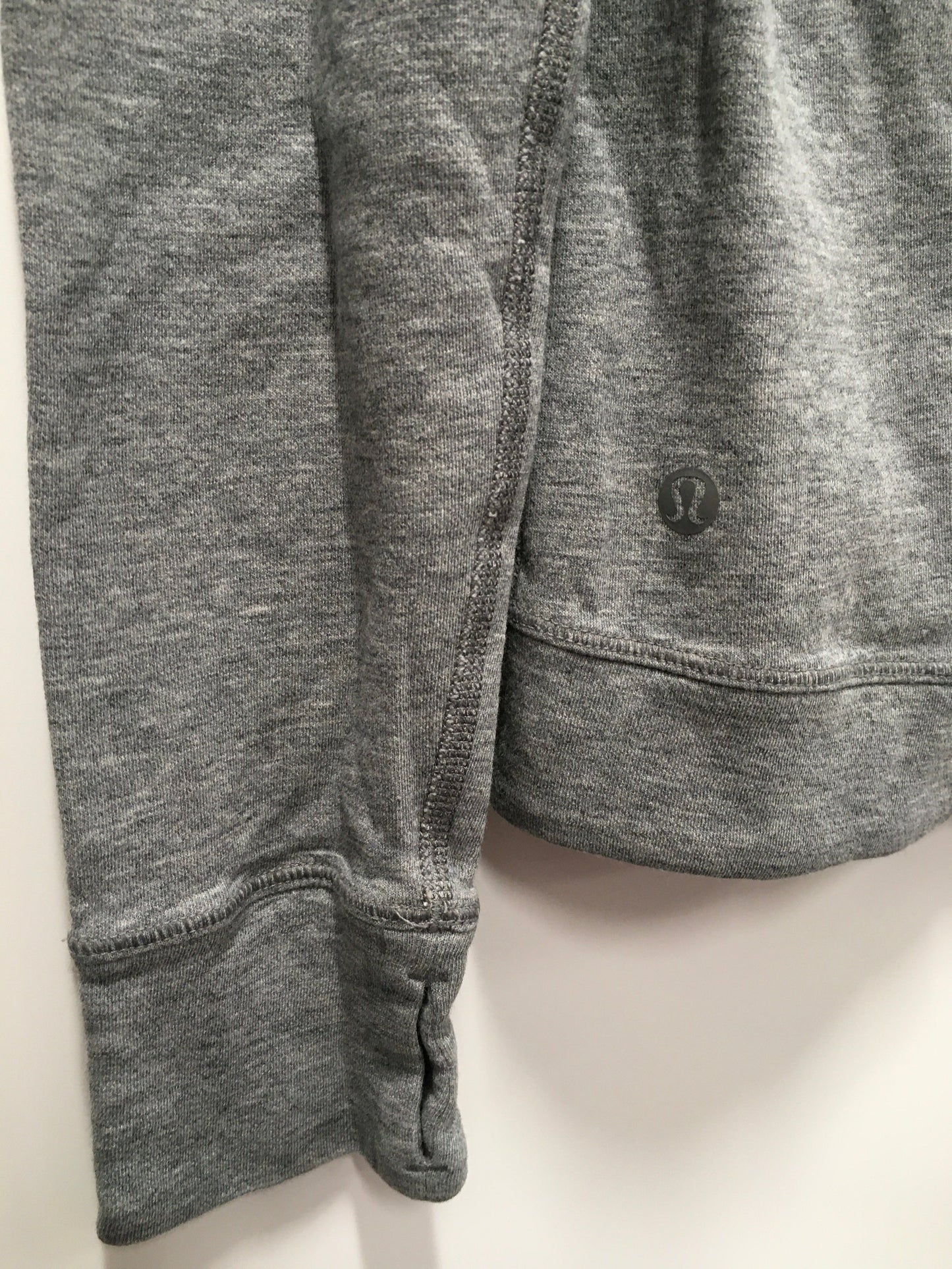 Athletic Top Long Sleeve Collar By Lululemon  Size: 4