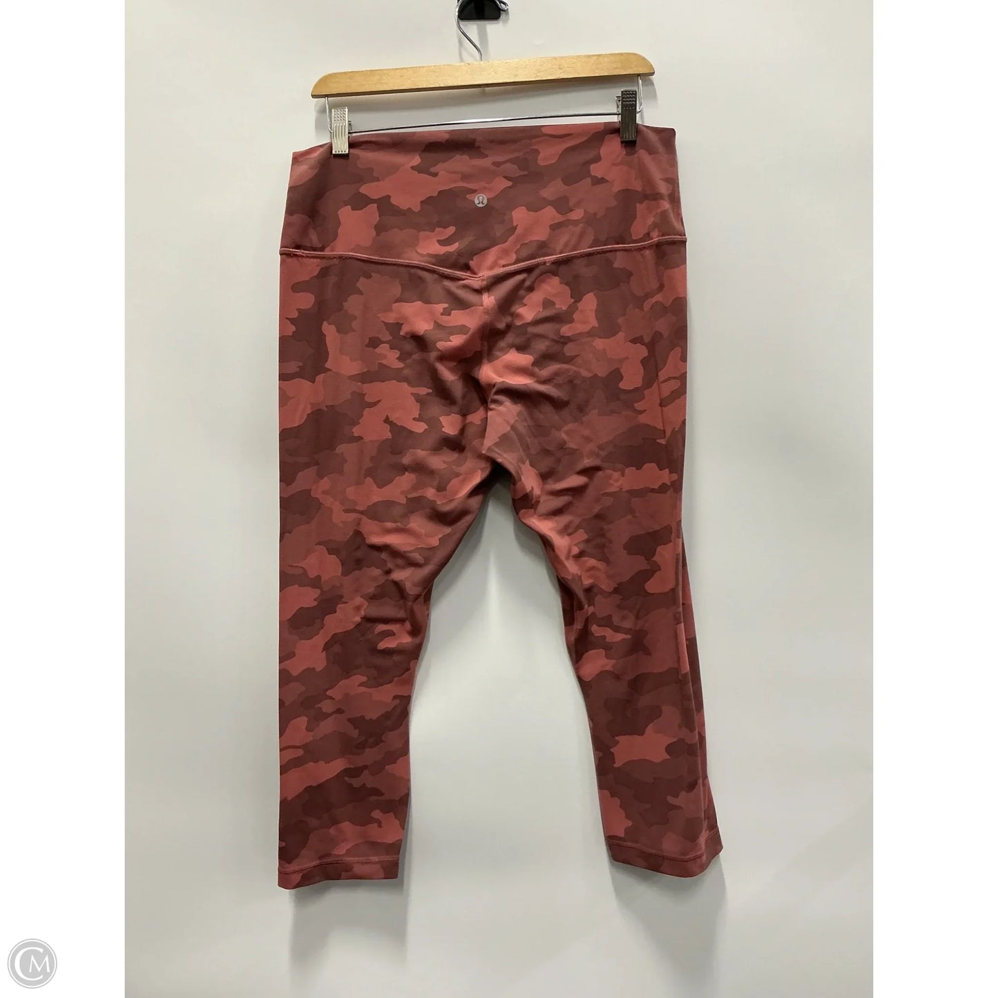 Athletic Capris By Lululemon In Camouflage Print, Size: 14