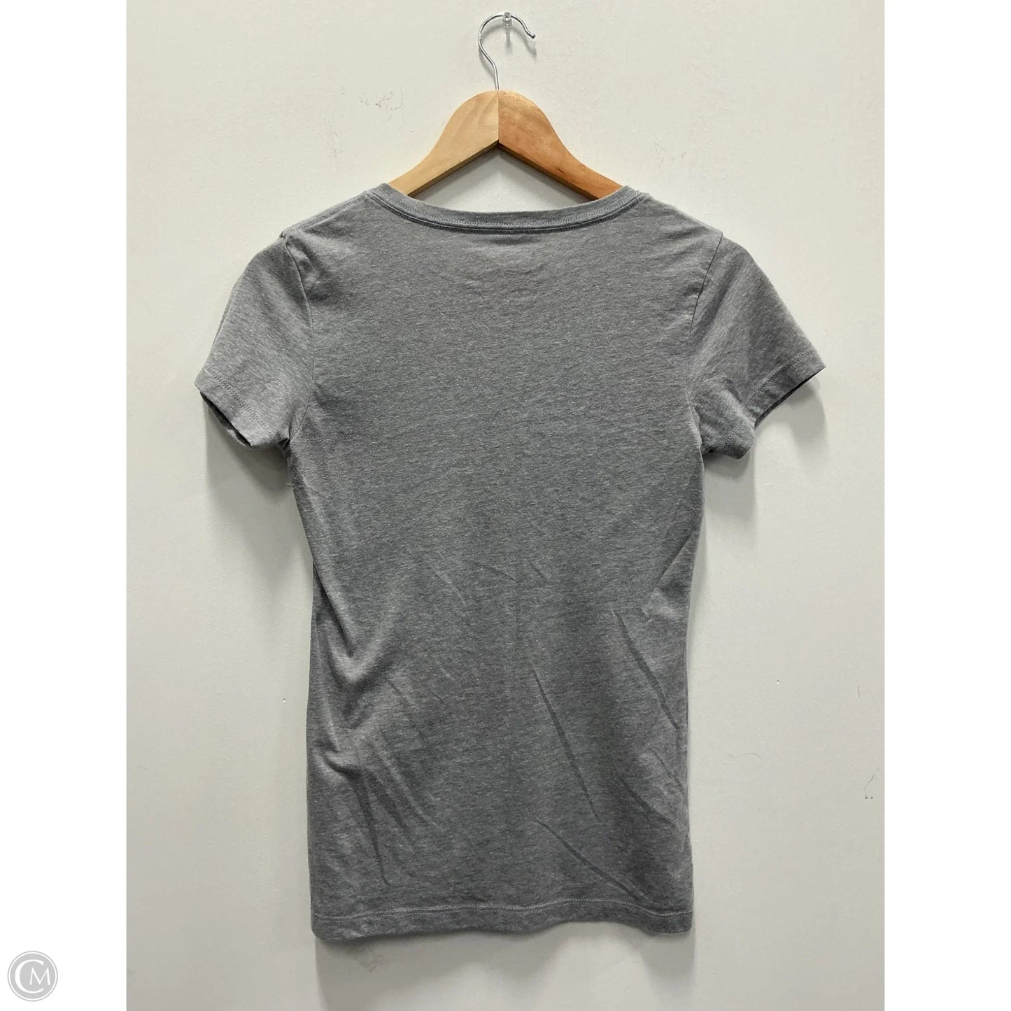 Top Short Sleeve Basic By Clothes Mentor In Grey, Size: S