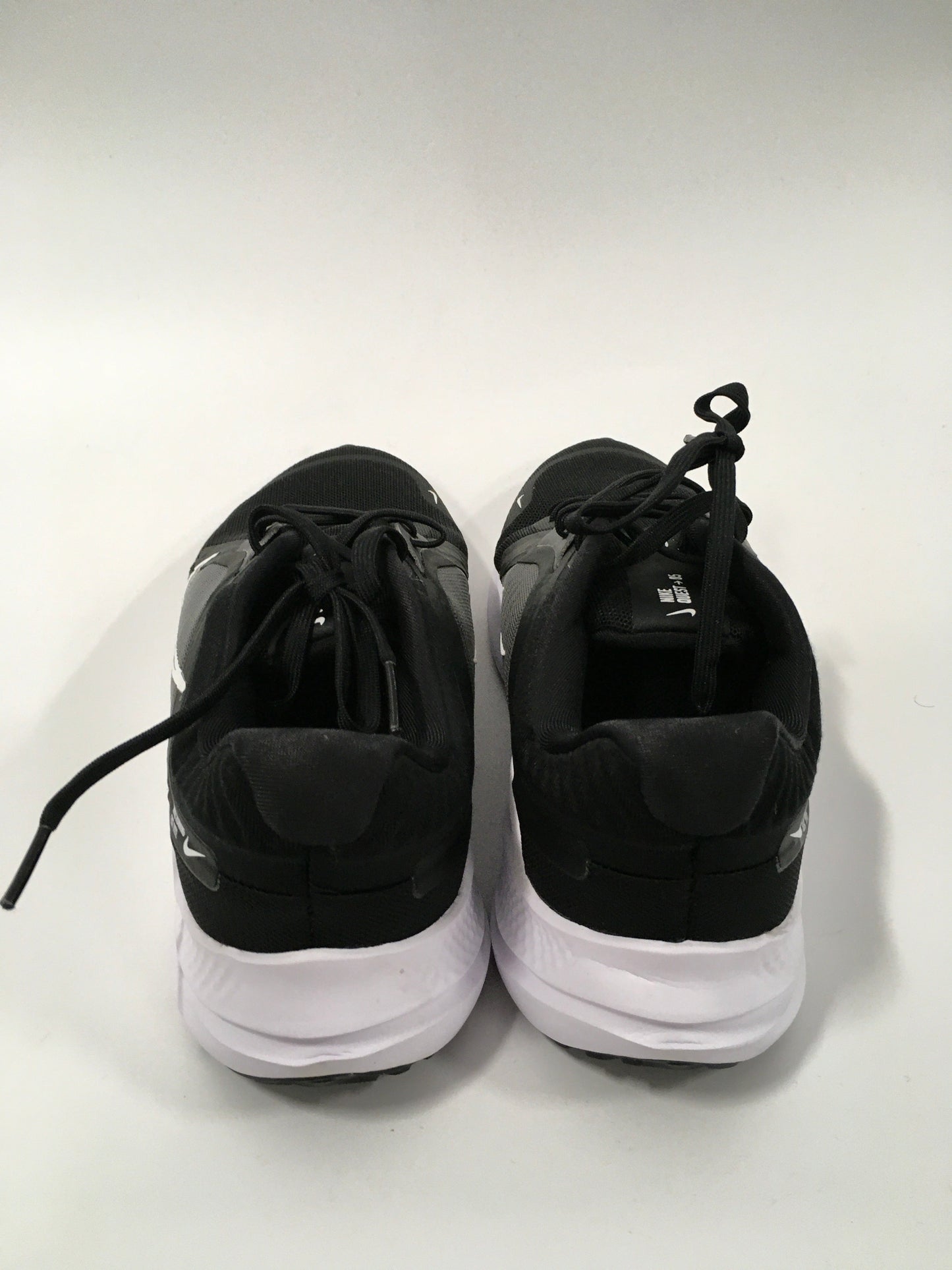 Black Shoes Athletic Nike, Size 8