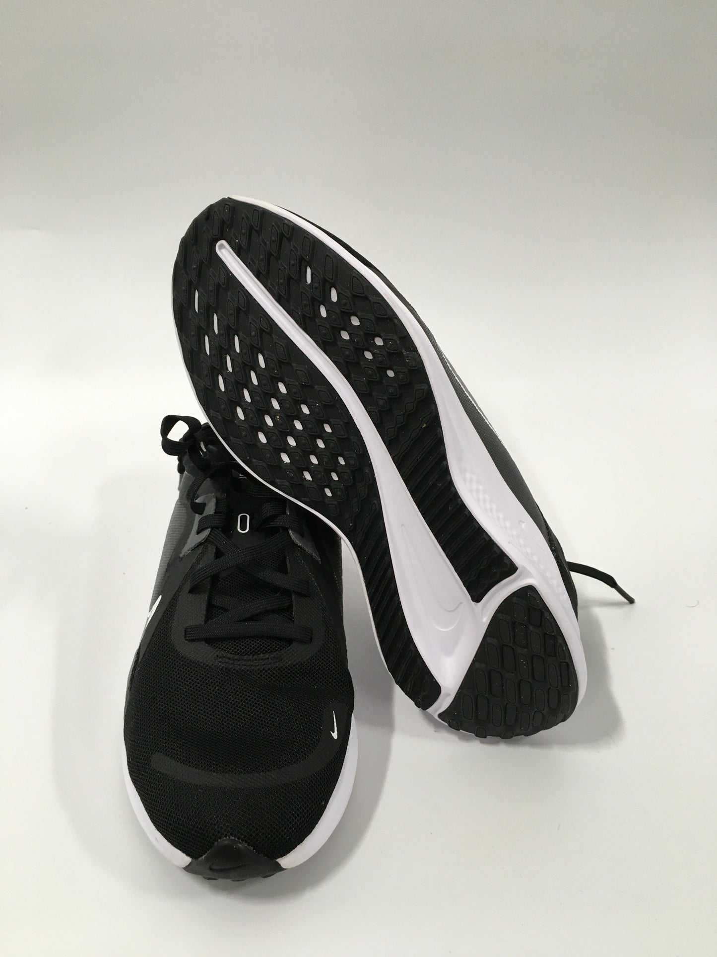 Black Shoes Athletic Nike, Size 8