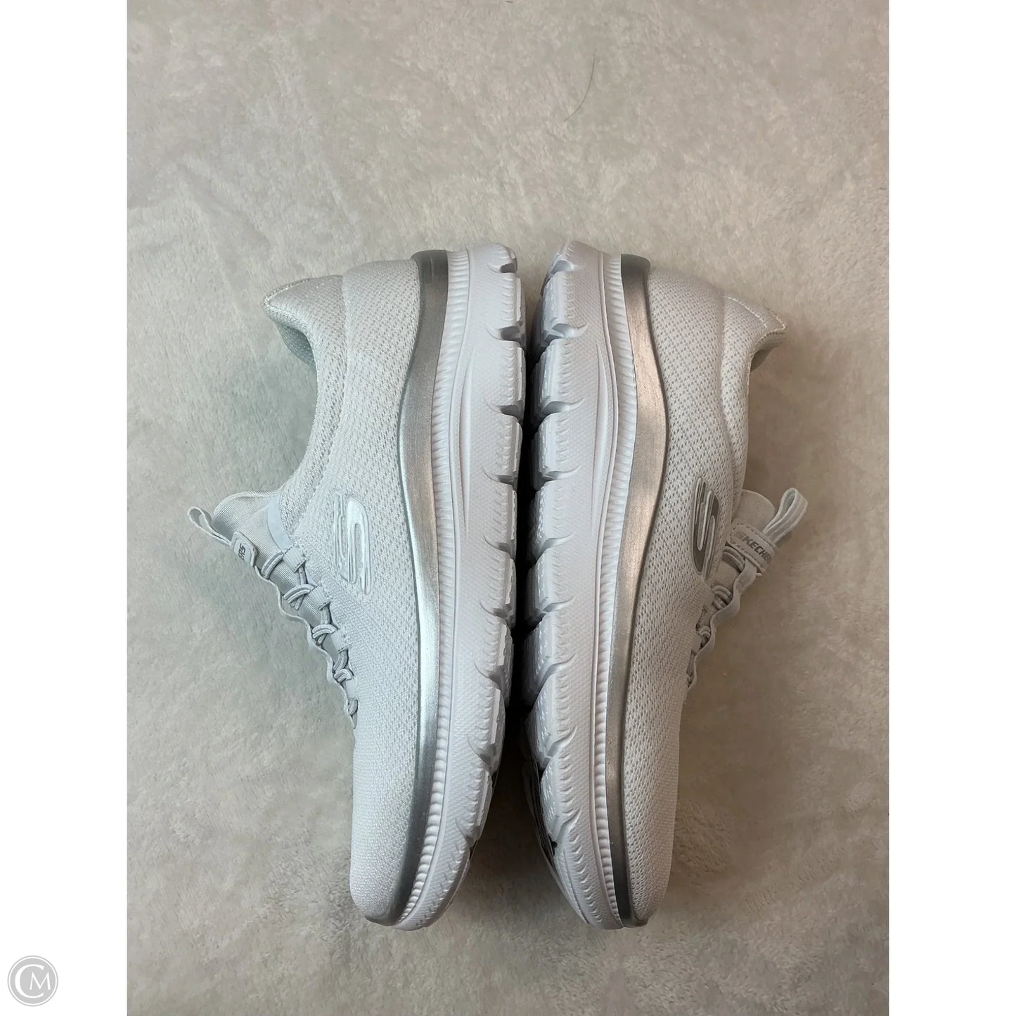 Shoes Athletic By Skechers In White, Size: 7.5