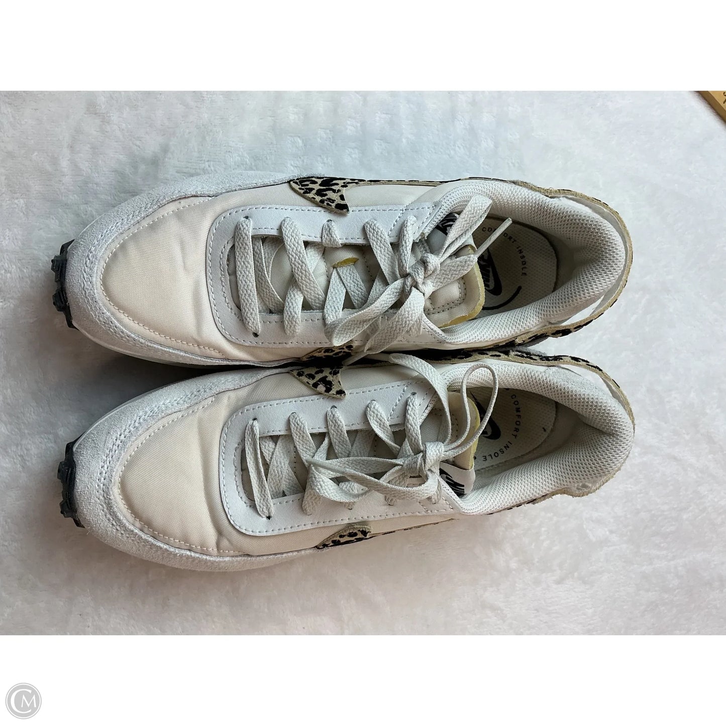 Shoes Athletic By Nike In Cream, Size: 8