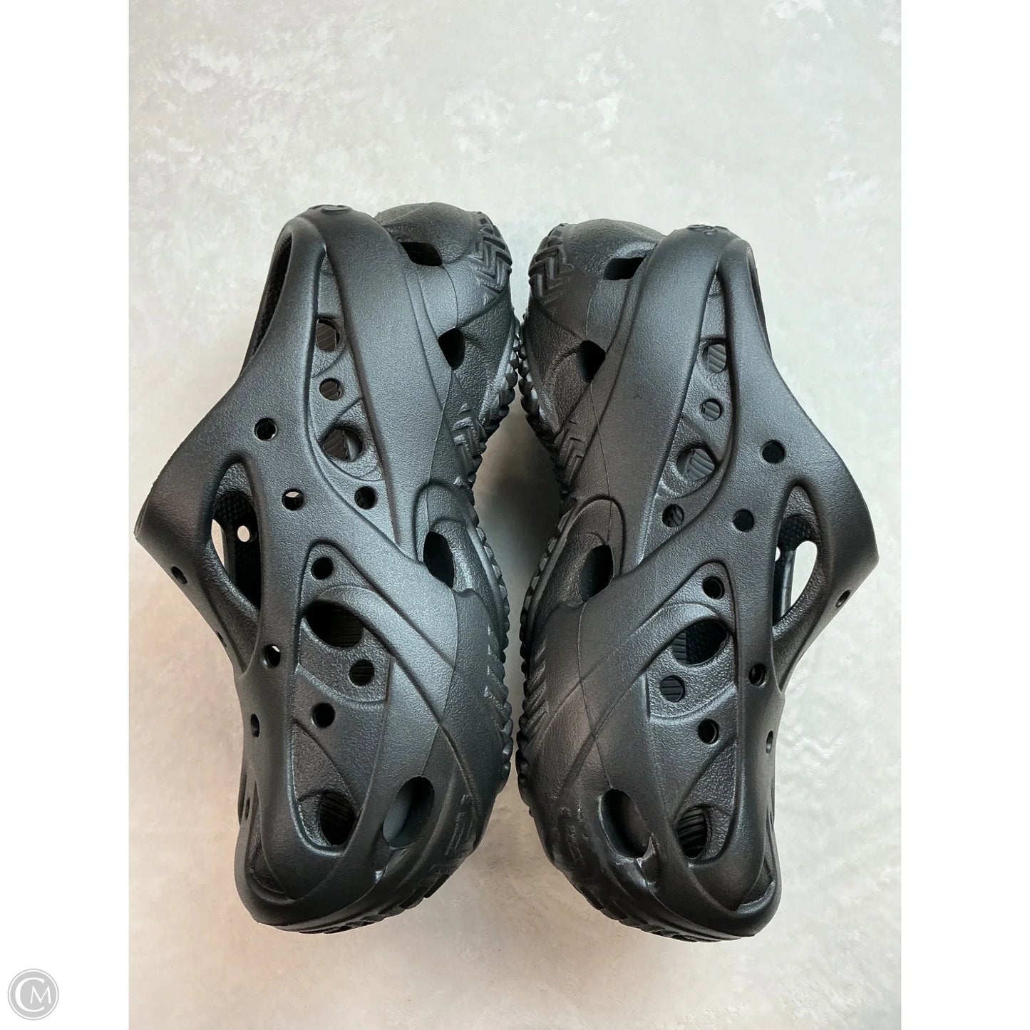 Sandals Heels Platform By Crocs In Black, Size: 8