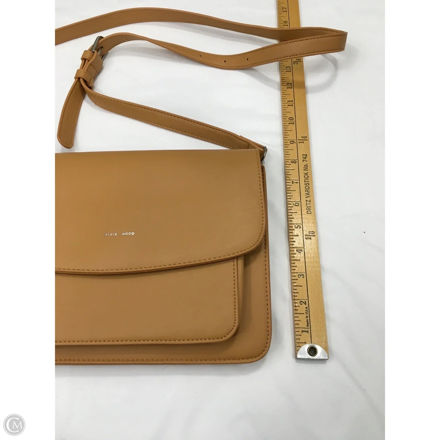 Handbag By Clothes Mentor, Size: Medium