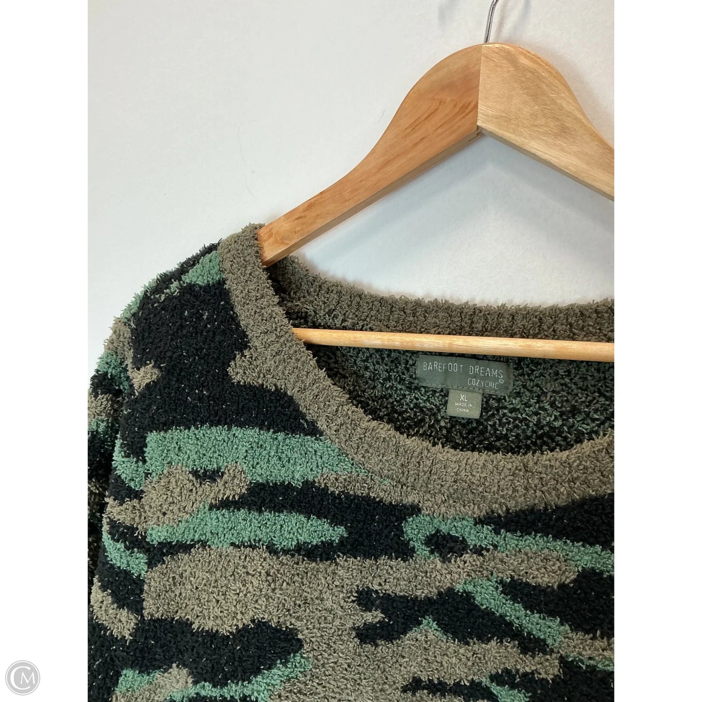 Sweater By Barefoot Dreams In Camouflage Print, Size: Xl