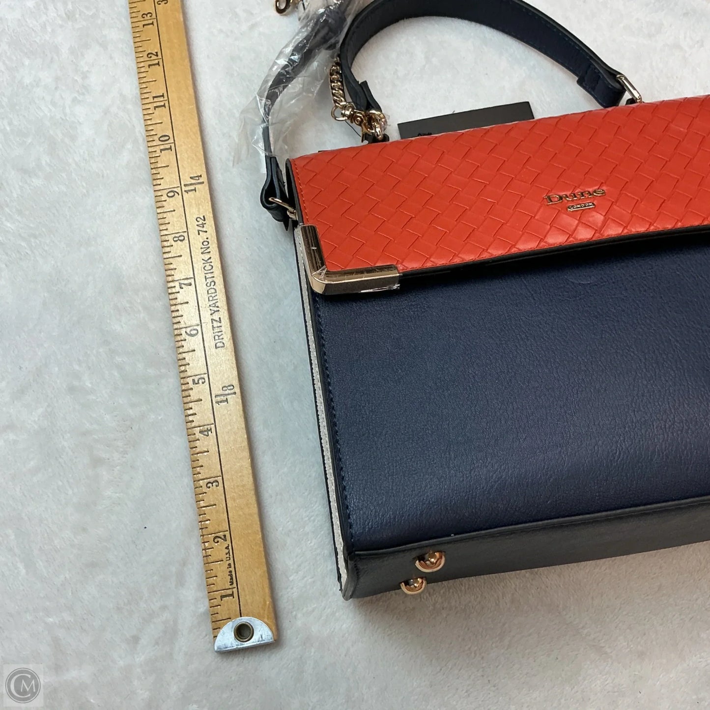 Crossbody By Clothes Mentor, Size: Medium