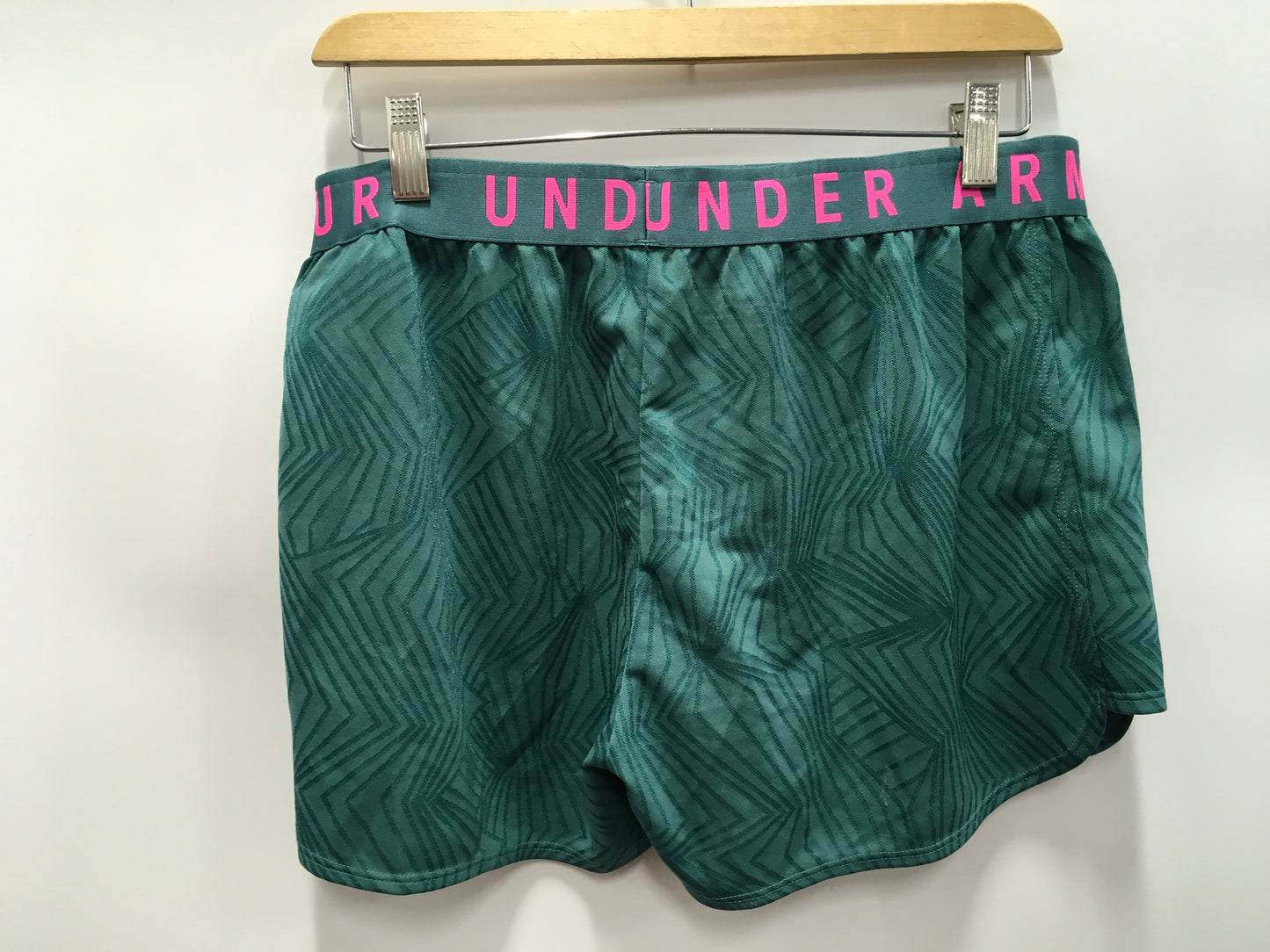 Shorts By Under Armour  Size: M