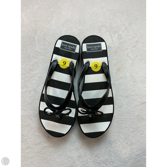 Sandals Designer By Kate Spade In Striped Pattern, Size: 9