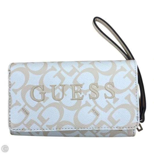 Wristlet By Guess, Size: Small
