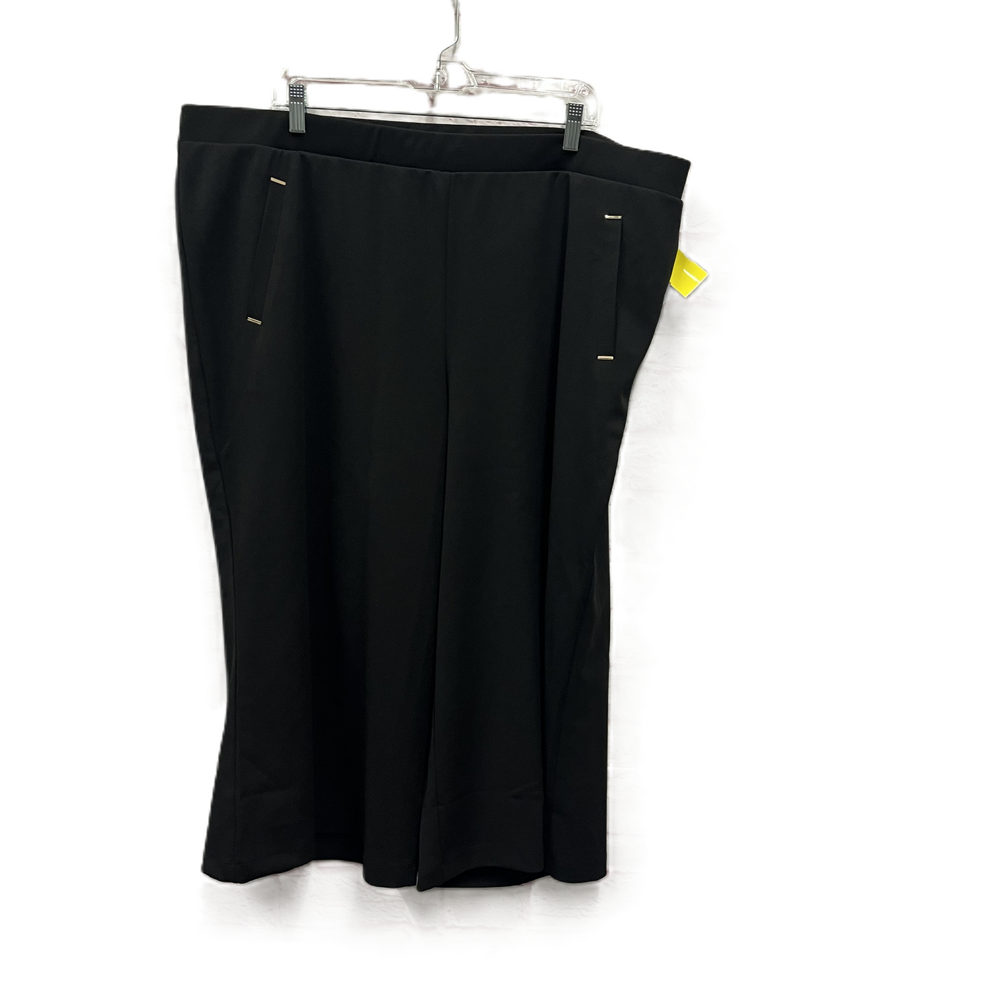 Pants Cropped By Nina Leonard In Black, Size: 3x