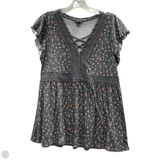 Top Short Sleeve By Torrid In Grey, Size: M