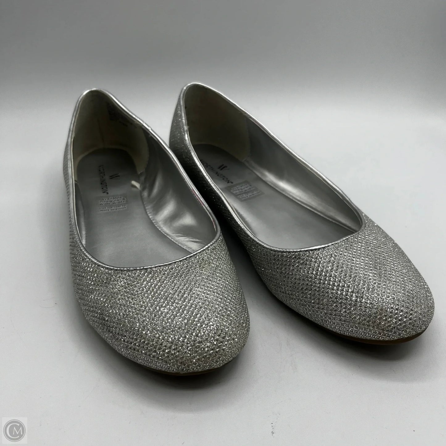 Shoes Flats By Worthington In Silver, Size: 7