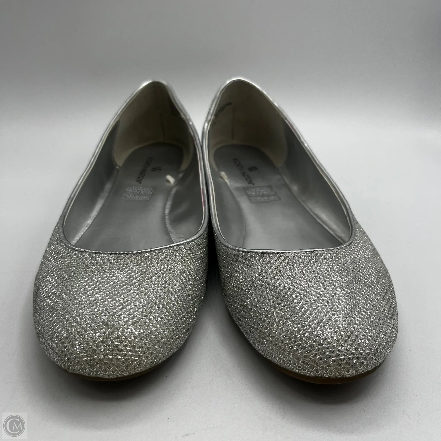 Shoes Flats By Worthington In Silver, Size: 7