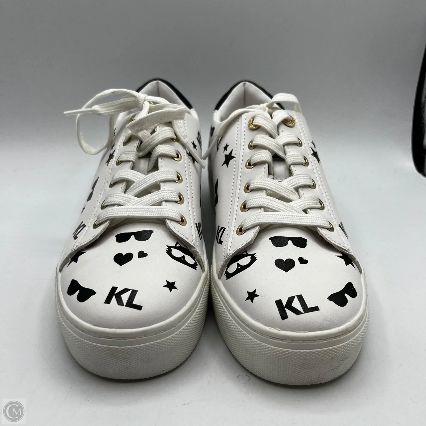 Shoes Designer By Karl Lagerfeld In White, Size: 7