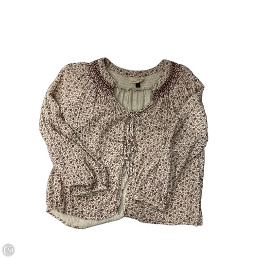 Top Long Sleeve By Universal Thread In Cream & Red, Size: M