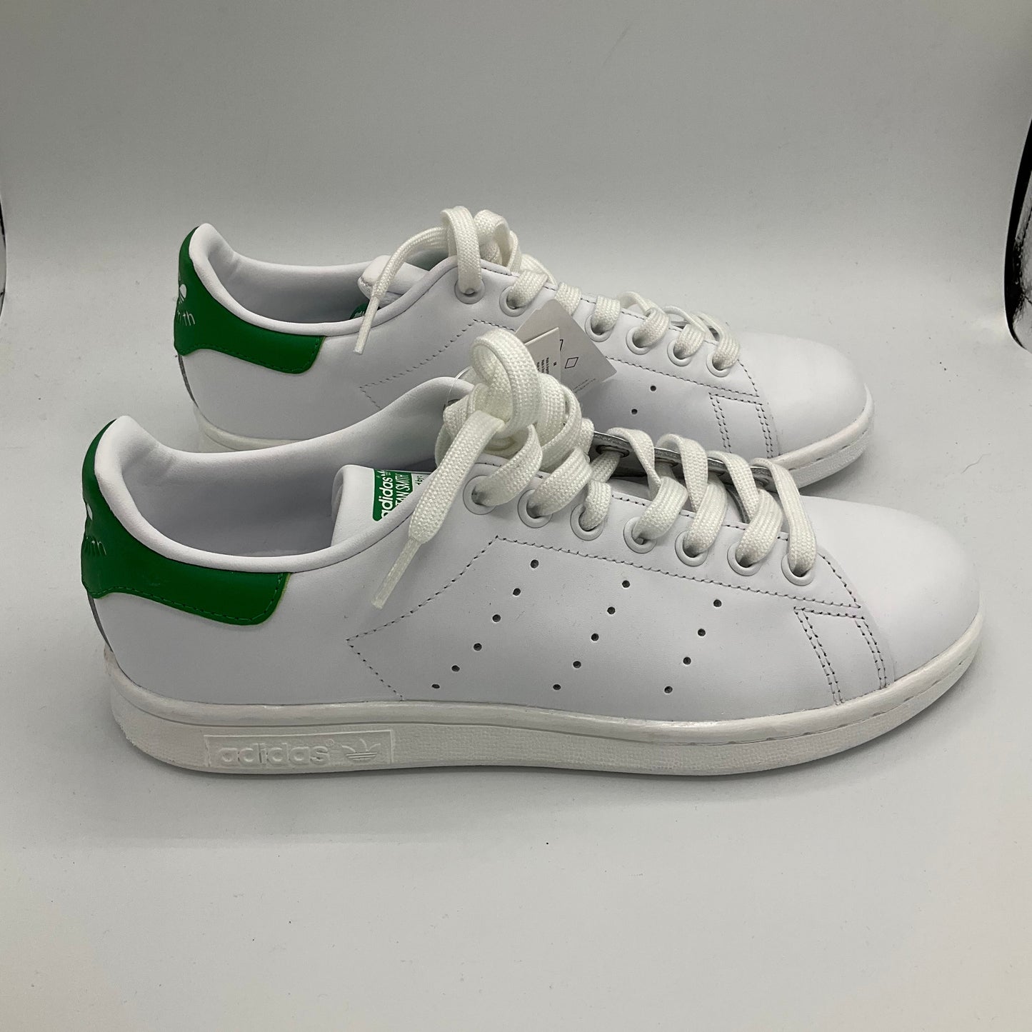 Shoes Athletic By Adidas In Green & White, Size: 6.5