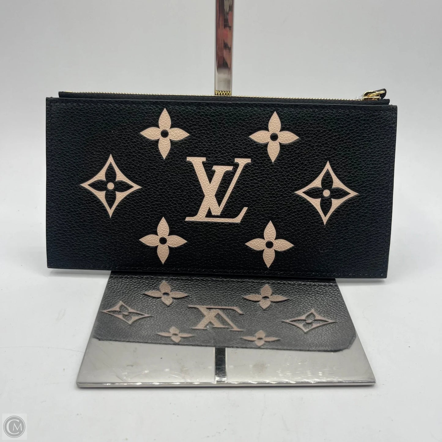 Wallet Luxury Designer By Louis Vuitton, Size: Small
