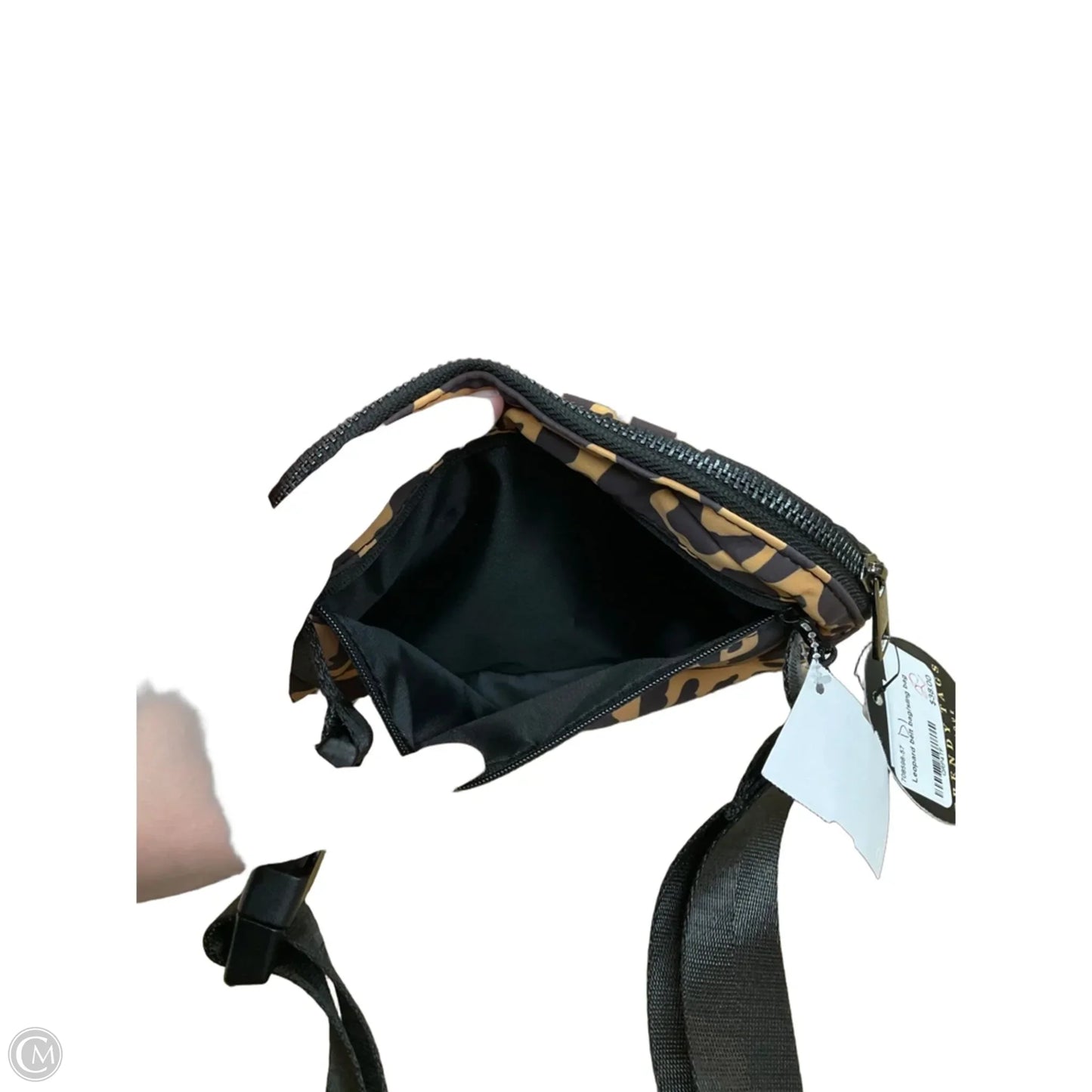 Belt Bag By Clothes Mentor, Size: Medium