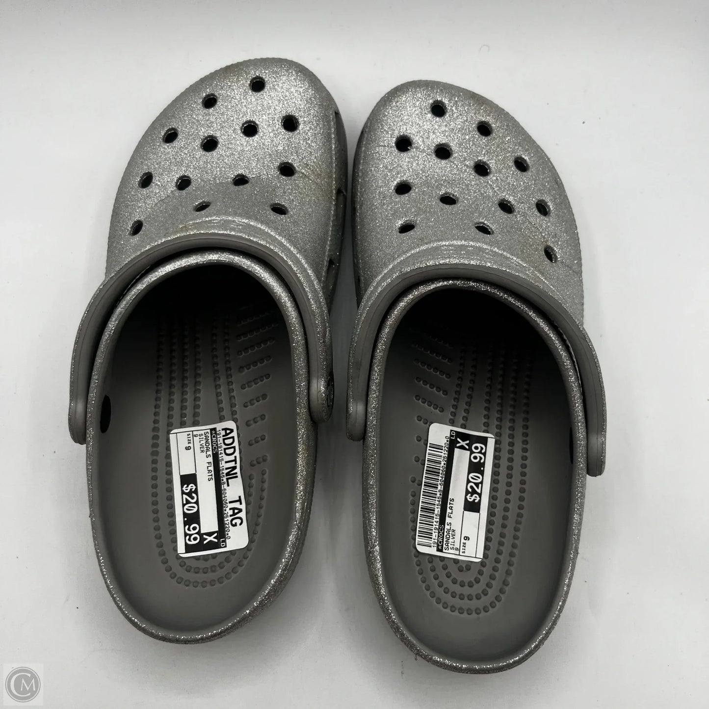 Sandals Flats By Crocs In Silver, Size: 9