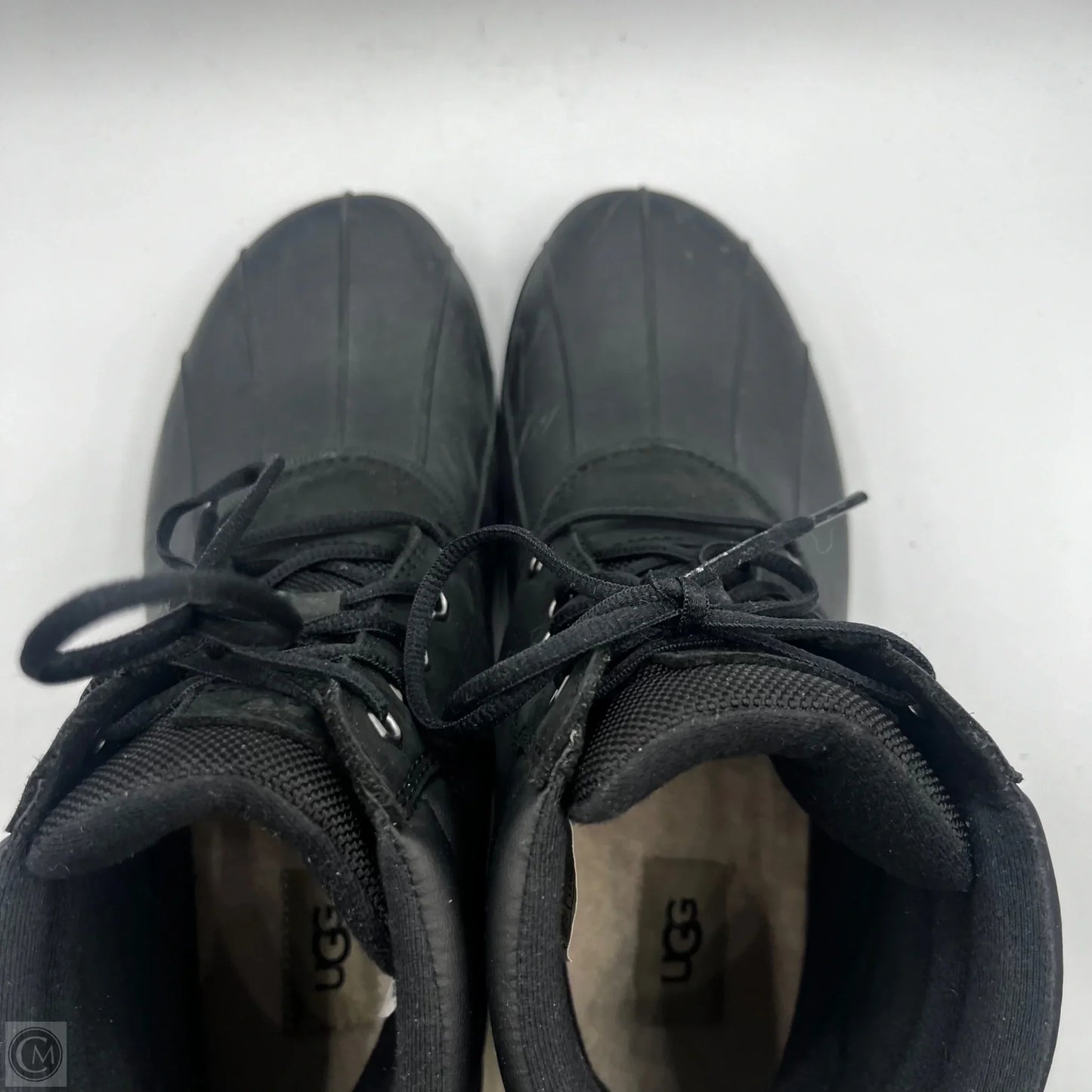 Boots Designer By Ugg In Black, Size: 8.5