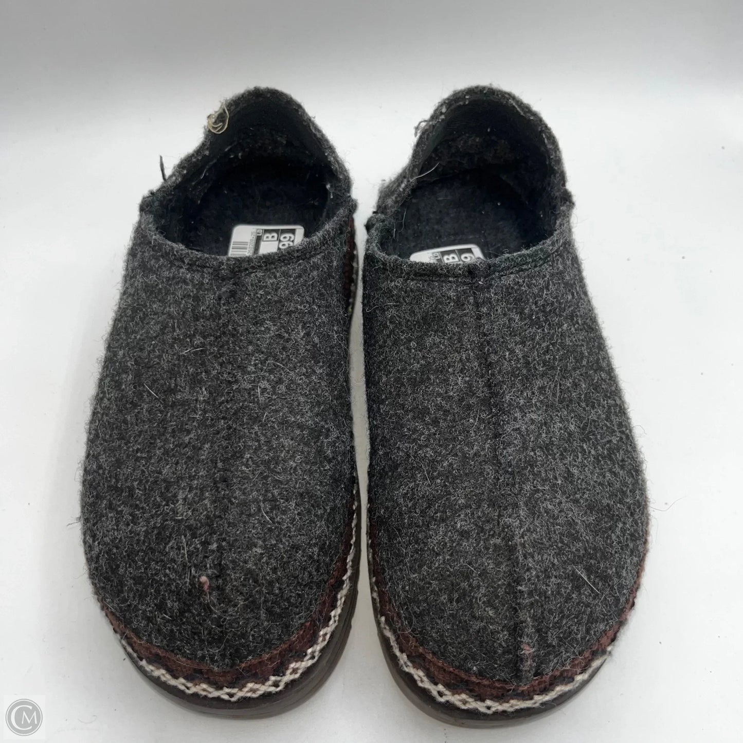 Slippers Designer By Ugg In Black, Size: 5