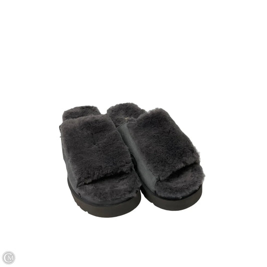 Slippers Designer By Ugg In Grey, Size: 9