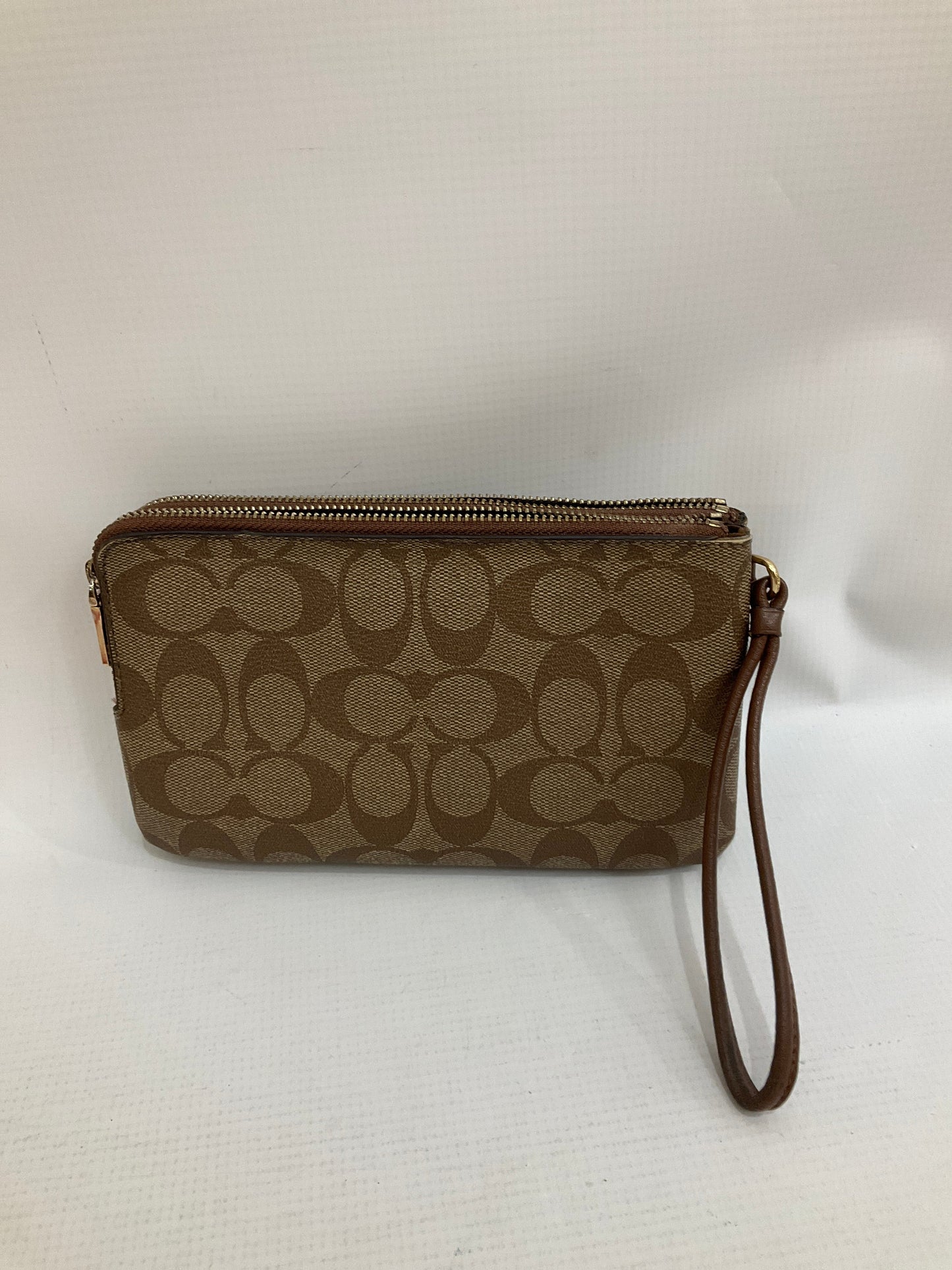 Wristlet Designer By Coach  Size: Medium